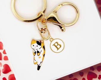 Cute Calico Cat Enamel Keychain with Personalized Monogram Letter Charm, Kawaii Keyring, Trendy Bag Charm, Cute Gift for Cat Lovers-K-A001-1