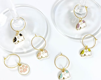 Cozy Cat Wine Glass Charms – Kawaii Enamel Drink Markers in Sets of 6, 12 or A–Z Monogram for Cozy Wine Nights & Cat Lover Gifts