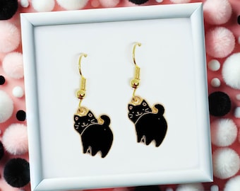 Black Cat Enamel Earrings - Cute Kawaii Cat Lover Gift and Minimalist Dangle Jewelry, Pet Owners - BFF & Sister Gifts for Her - ERA-A110-1