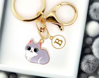 Cute Grey Cat Enamel Keychain with Personalized Monogram Letter Charm, Fun Kawaii Gold-Plated Keyring, Trendy Bag Charm-K-A005-5