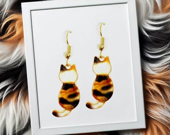 Tortoiseshell Cat Dangle Earrings with Realistic Fur Pattern, Cat Lover Jewelry Gift, Unique Feline-Inspired Accessory - ERA-A131-7