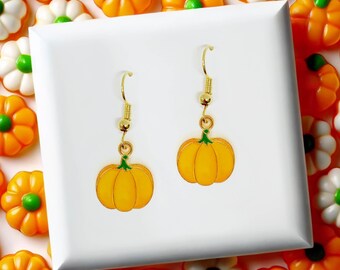 Autumn Pumpkin Earrings - Cute Miniature Food Jewelry, Harvest Festival & Halloween Asymmetrical Pumpkin Pie Earring - ERA-A064-1