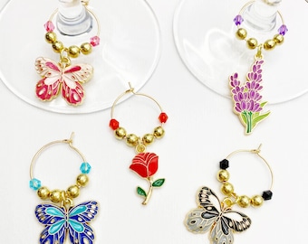 Romantic Garden Party Wine Glass Charms – Butterfly & Flower Drink Markers for Spring Soirées, Weddings and Outdoor Celebrations