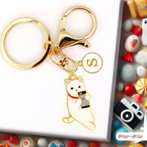 Cat Holding Mobile Phone Keychain - Funny White Kitty Charm - Tech Lover Cat Keyring - Cute Aesthetic Cat Gift Social Media Fans-K-A023-1