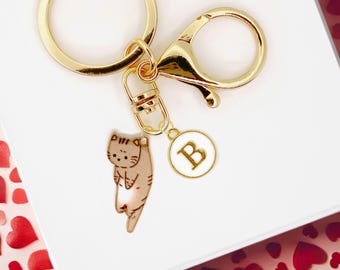 Cute Tabby Cat Enamel Keychain with Personalized Monogram Letter Charm, Fun Kawaii Gold-Plated Keyring, Cute Gift for Cat Lovers - K-A001-4