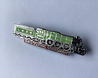 Spilla vintage in smalto a forma di locomotiva: 4472 Flying Scotsman