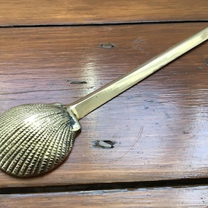 Abrecartas vintage elegante de latón con mango de concha marina fundida, abresobres decorativo, pasapáginas, marcador de página, accesorio de escritorio