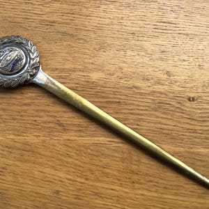 Abrecartas del Regimiento de Tanques Reales Fear Naught, accesorio de adorno de escritorio, marcador de página, pasador de página, insignia de regimiento, asa de montaje