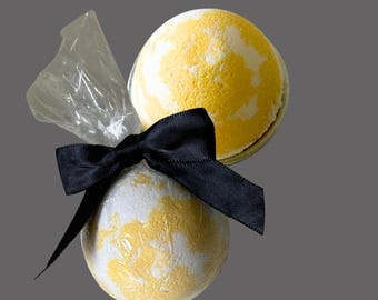 Honey & Venom Bath Bomb * Desert Bloom