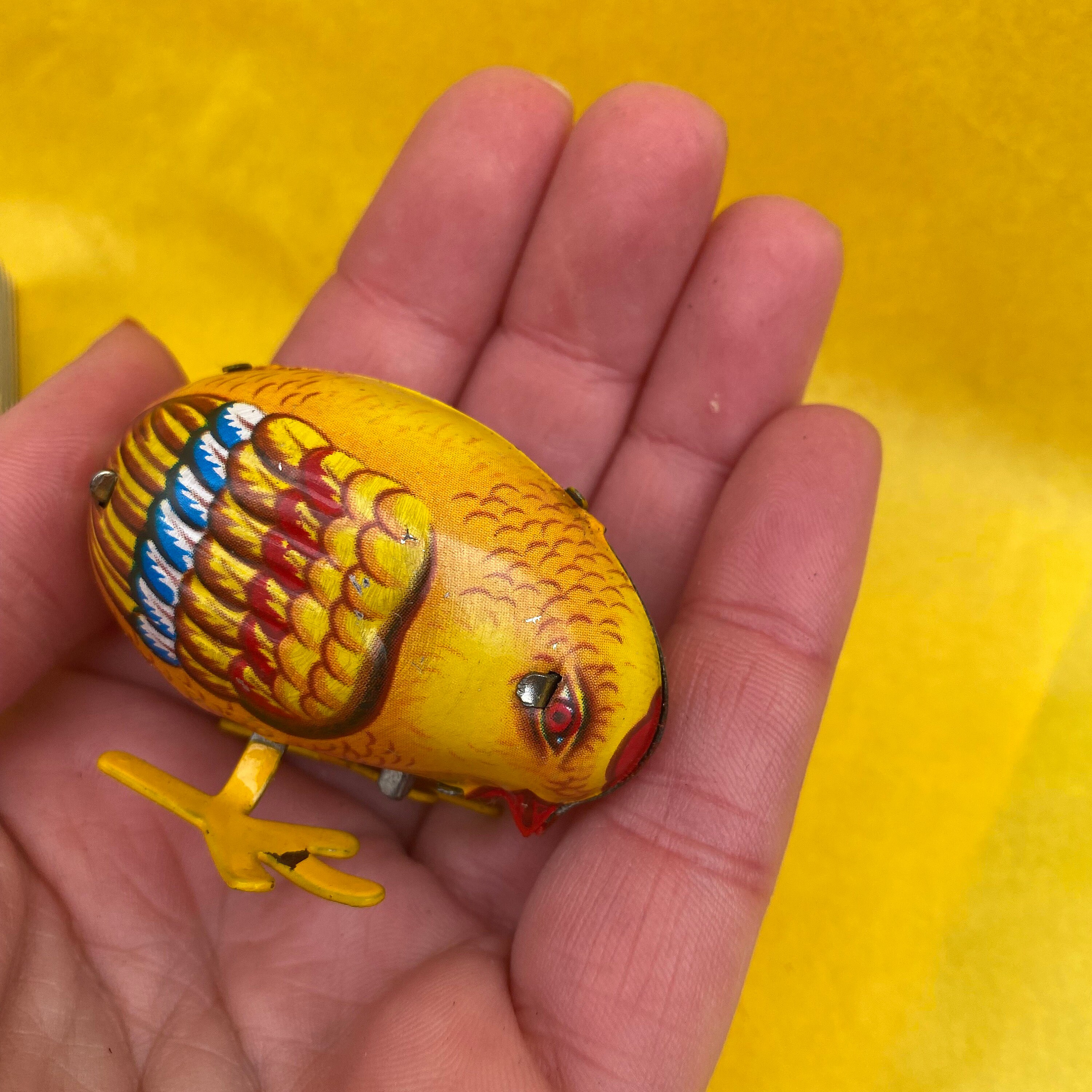 Rare Vintage Pecking Chicken Wind up Tin Penny Toy // Collectors Retro