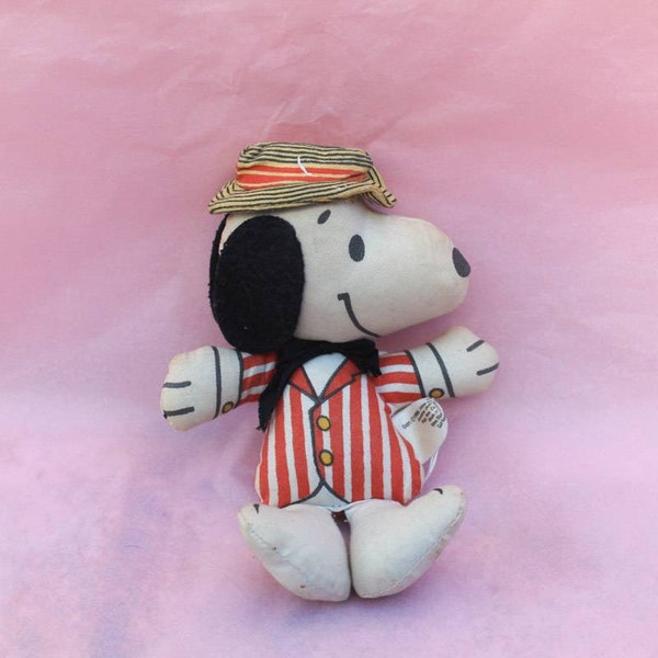 Rare Vintage des années 1960 Peanuts Snoopy Boater Hat Cloth Rag Doll Made in Korea Soft Toy // Peluche Toy // Peanuts Cartoon // Snoopy Collector