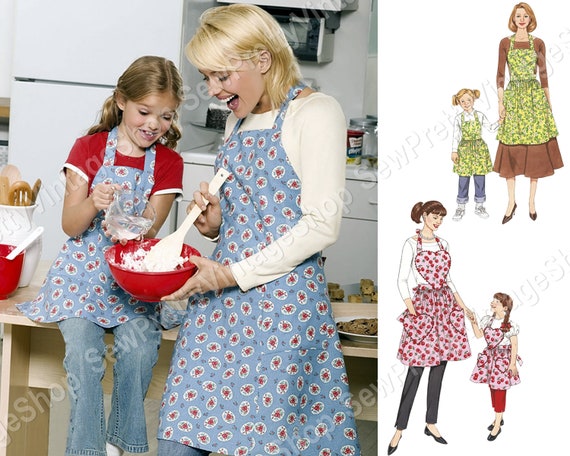 Mom and Me Aprons Gift Set - Heirloomed