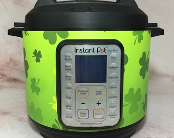 St Patricks Day - Clover pattern - Instant Pot wrap, Power Cooker, Crock Pot Express - Premium non-adhesive waterproof wrap by Instant Wraps
