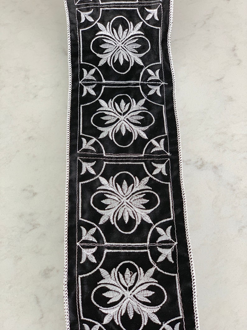 Wired Ribbon~Emroidered Ribbon~Holiday Ribbon~4 inch~5 yards