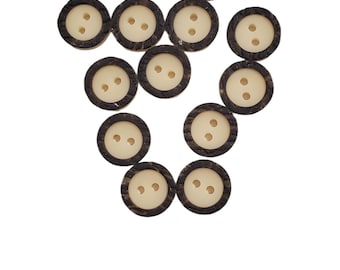 Boutons foncés en coquille de noix de coco