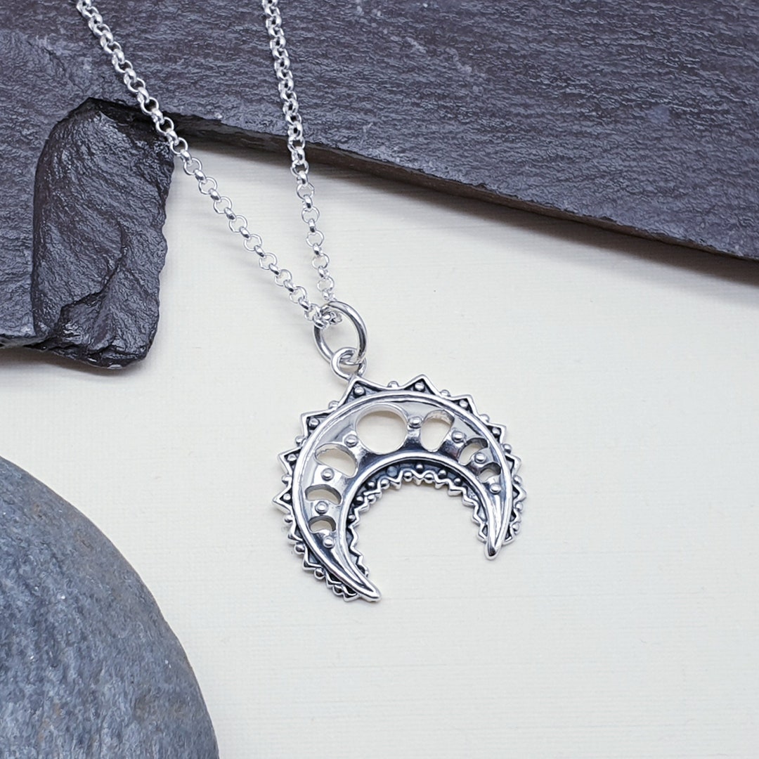 Silver Inverted Delta Sterling Silver Inverted Moon Pendant - Etsy.de