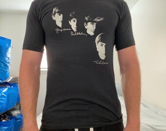 Vintage 60s The Beatles T-Shirt Mens Small / Medium Single Stitch Made In USA Music Rock Band Tee