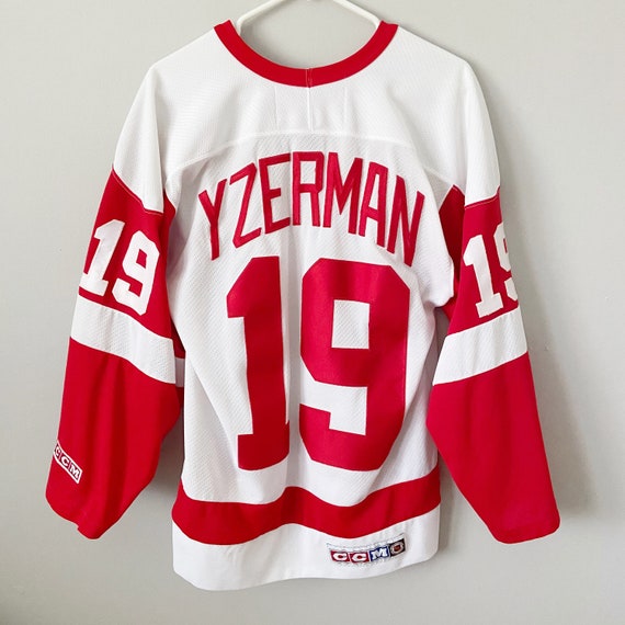 steve yzerman jersey