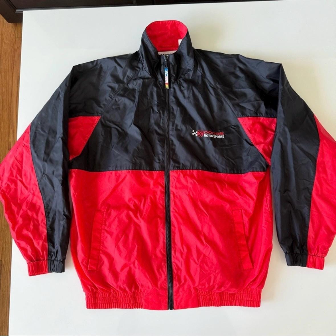 Vintage 2005 Nascar Dodge Motorsports Windbreaker Jacket Mens