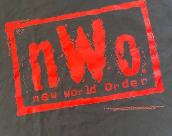 Vintage 1998 NWO Wolfpac T-shirt Mens XL WCW Wrestling New World