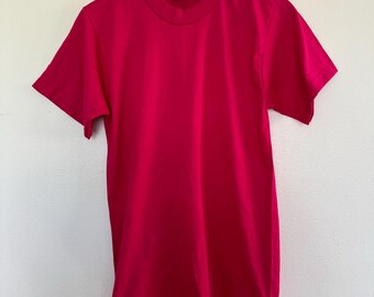 Vintage 90s Fruit of the Loom T-Shirt Mens Small Crewneck Single Stitch Plain Blank Tee Made In USA