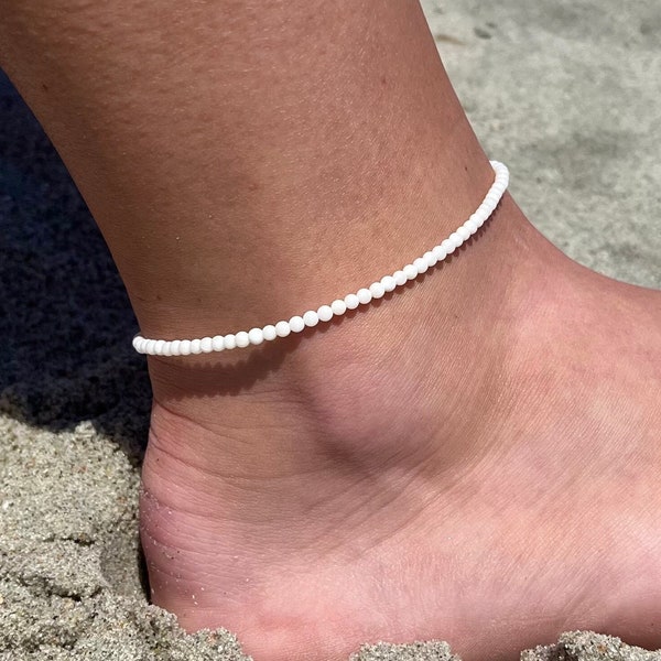 Mother of pearl anklet, dainty pearl anklet, minimalist mother of pearl jewelry