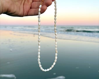 white mother of pearl shell necklace, beachy beaded necklace, layering necklace