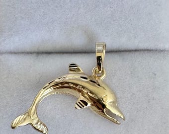 14K Solid Gold Nautical Leaping Dolphin Sea Animal Diamond Cut Body 1.62 Grams Hallmark 14Kt Width 0.88” x 0.56” Mirror Finish