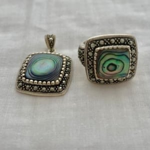 Set 925 Sterling Silver Abalone Shell Pendant and Ring