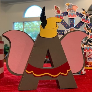 Letras 3D personalizadas de Dumbo, letras 3D, letras personalizadas, letras 3D personalizadas, fiesta de cumpleaños de Dumbo, Dumbo el elefante mosca, fiesta de Dumbo,