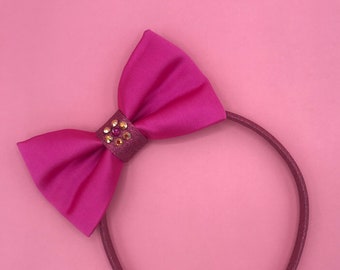 Serre-tête noeud papillon Clara, satin fuchsia et strass Swarovski