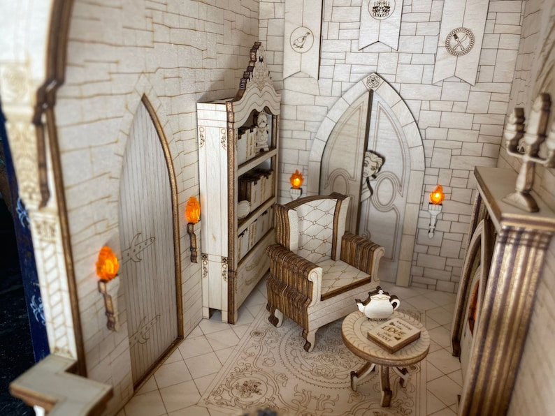 Beauty and the Beast booknook - DIY kit image 4