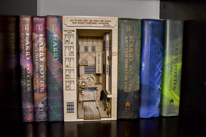 Harry Potters Bookshelf: The Great Books behind the Hogwarts Adventures