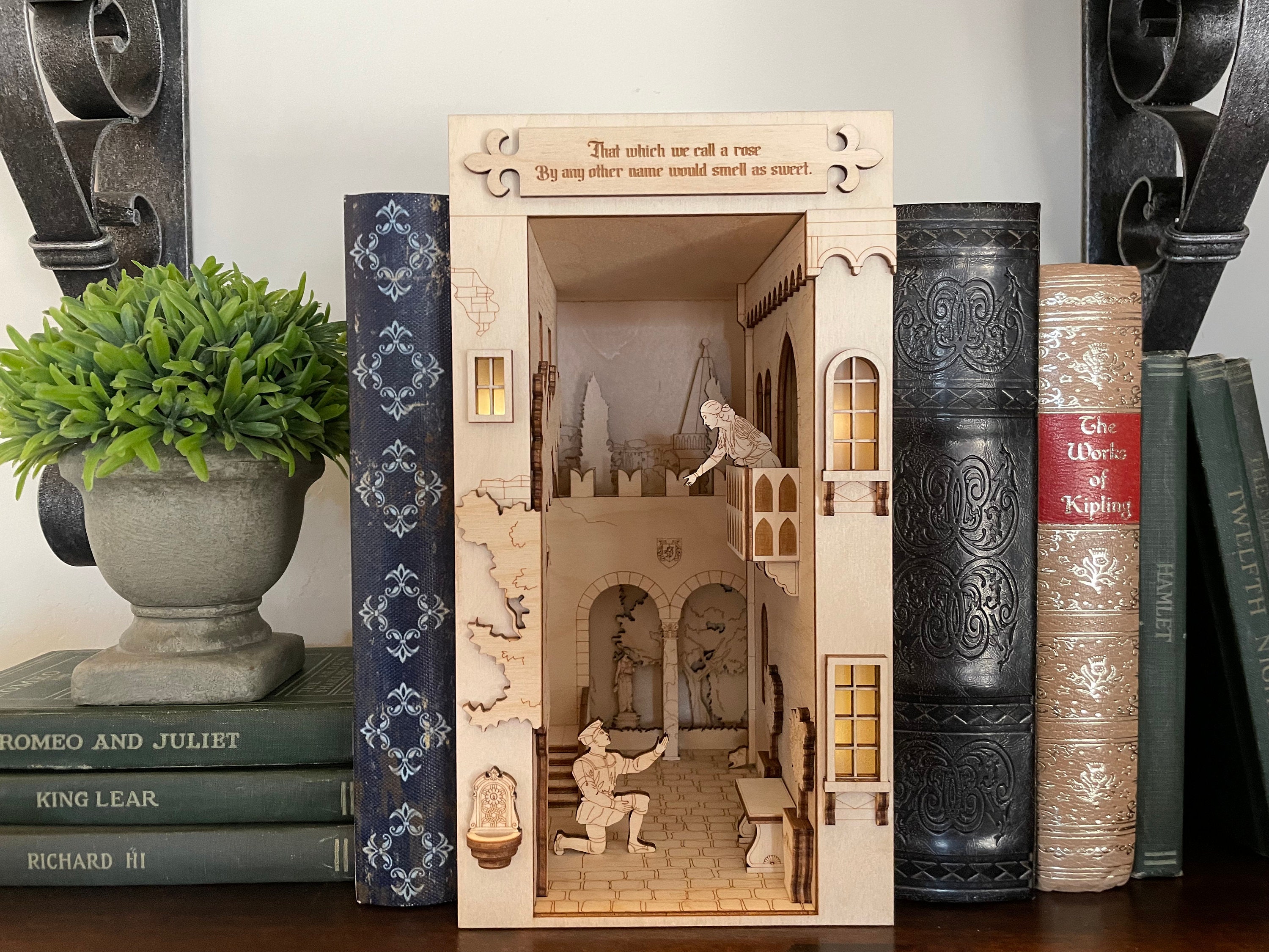 Romeo & Juliet Booknook DIY Kit - Etsy