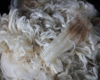 100% Merino - 250g (8.8oz) - White/Off-white - 18 micron - raw fibre