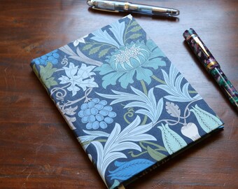 A5 Cosmo Air Light X Liberty of London Notebooks - Différents styles disponibles