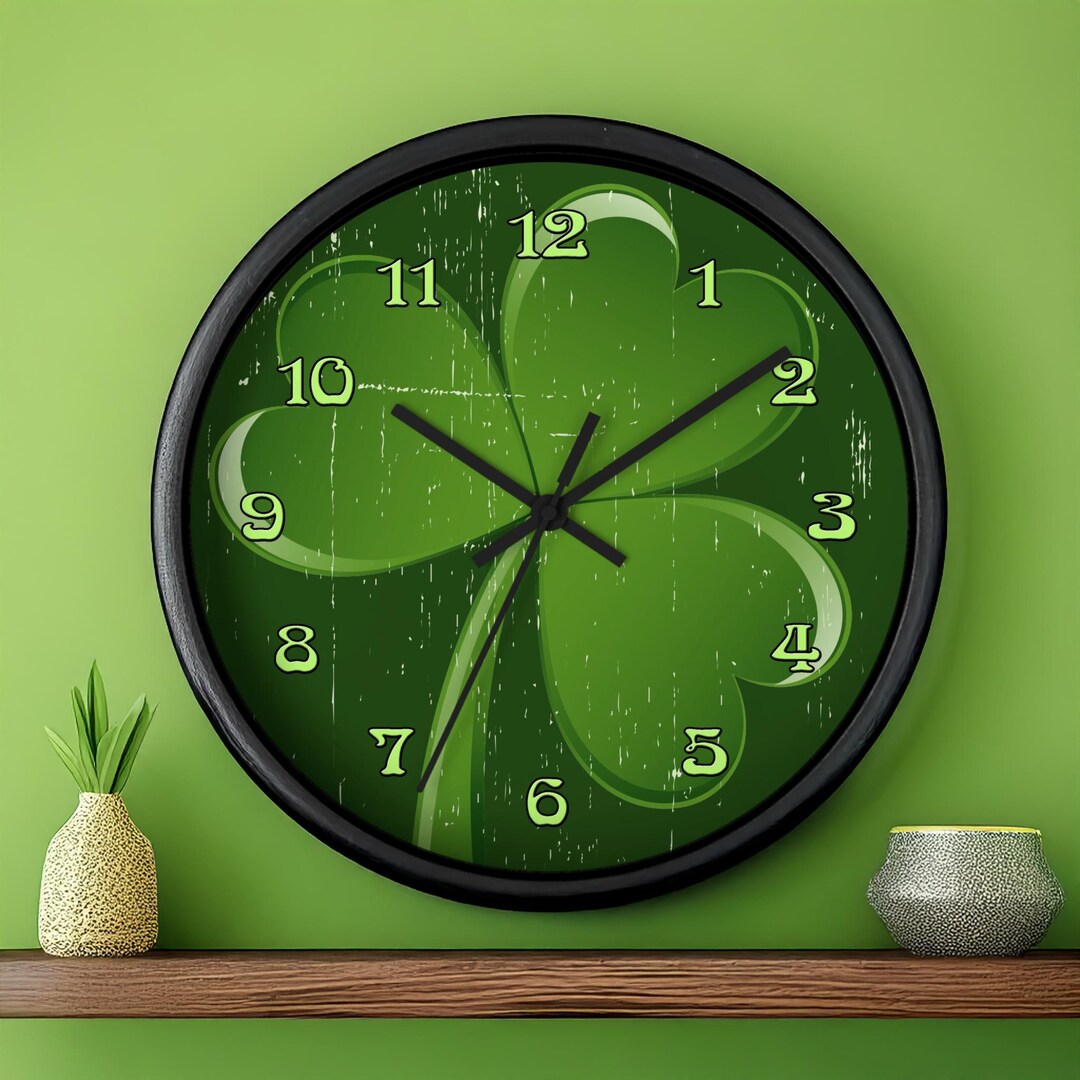 Shamrock Wooden Wall Clock #1, Kelly Green Clover, Irish Decor (10 Inch ...