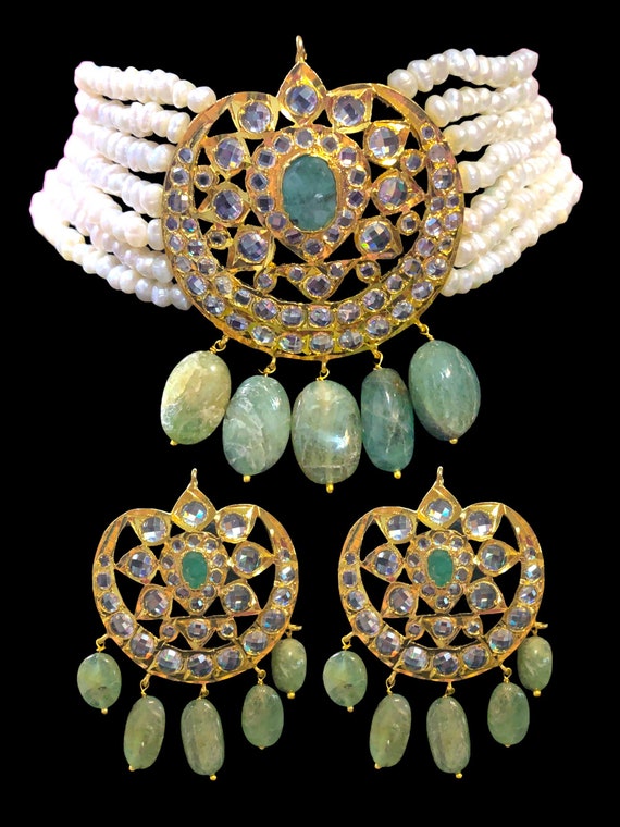 Hyderabadi Jadau Choker Guluband in Gold Plated Silver With