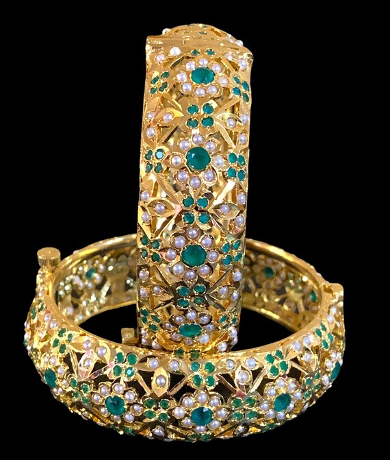 Shibra Punjabi jadau bangles in emerald with pearls one pair Indian Jewellery B9