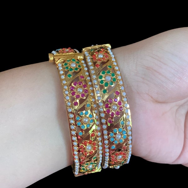 B23 punjabi  jadau bangles in Navratan      , punjabi jewellery , indian jewellery