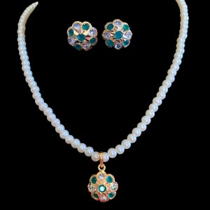 PS366 Sara hyderabadi, pendentif fleur de jadau et boucles d&#39;oreilles en émeraude, bijoux indiens