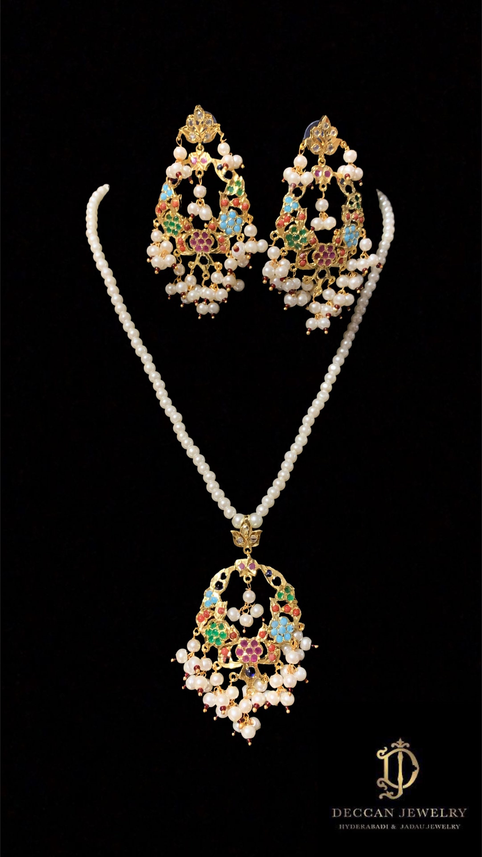 Madhuri Hyderabadi Jadau Pendant Set in 