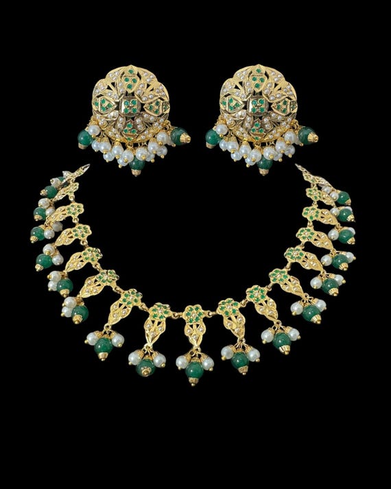 DNS193 Emerald Pearl Necklace Set: 22ct Gold Plated Jadau Jewelry