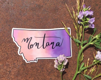 Pegatina de vinilo troquelado con puesta de sol en Montana // Letras manuscritas // Degradado rosa, morado y ruborizado // Contorno del estado