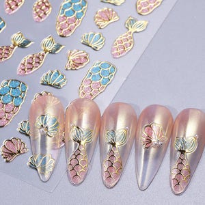 Mermaid Tail Scales Nail Art Stickers Pink Blue Mermaid Scale Fish Tail Gold Outline Sea Shells Self Adhesive Nail Art Decals S8SWA