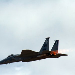 US Air Force F-15 Eagle Fighter Screen Saver  Background Wallpaper Themes Digital Download. Sale!