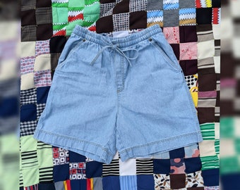 elastic denim shorts
