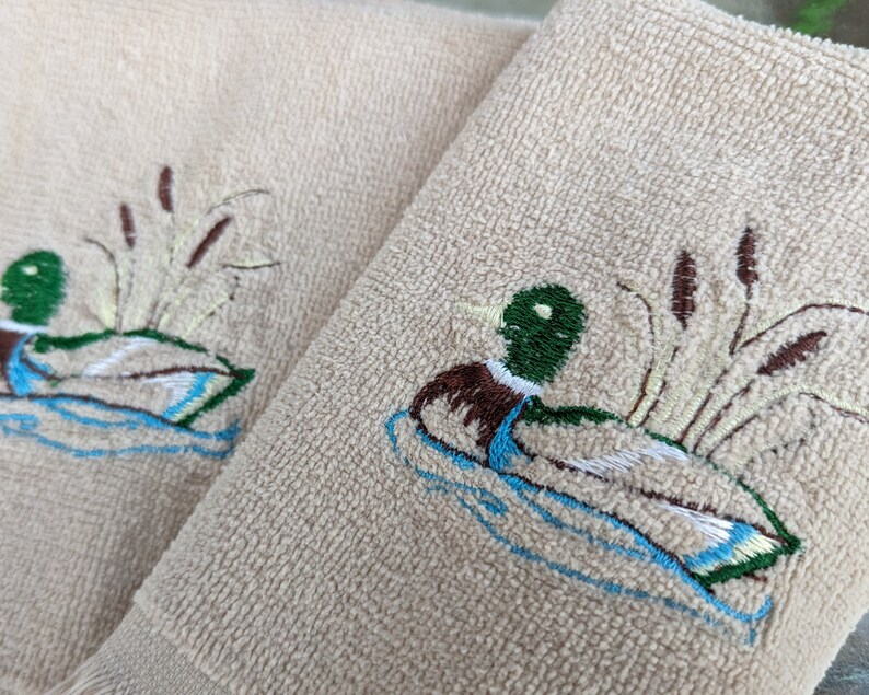 Set of Four Vintage Embroidered Hand Towels Terrycloth Bar Towels Duck