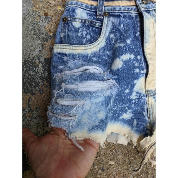 SALE! 90s Vintage Shorts - TOTALLY Shredded Bleac… - image 7