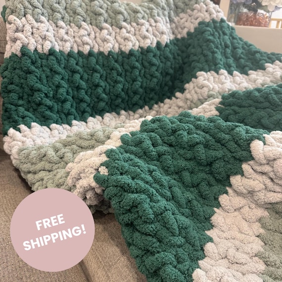 Cozy Chunky Blanket, Trendy Handmade Home Decor and Bedding, Custom Design, Warm Covers and Throws, Winter Style, Hand Knit Covers